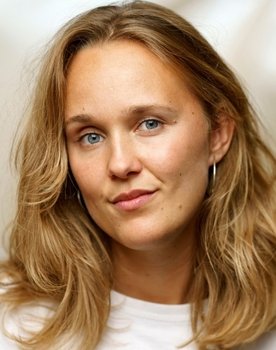 Amalie Drud Abildgaard as Elise