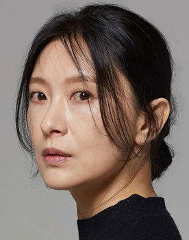 Yoon Hyun-gil as Mrs. Kim