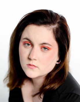 Maddy Yates as Francine