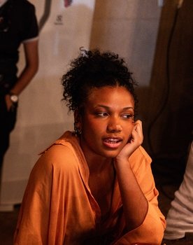 Karine Sacramento as Bia