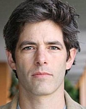 Julio Perillán as 