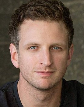 Aaron Glenane