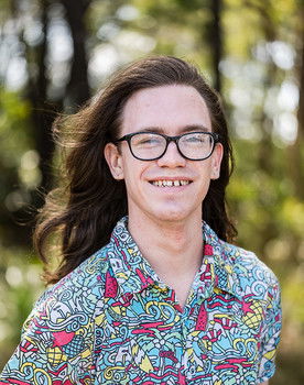 Flash O'Brien as Ewan