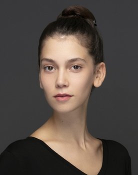 Ecem Sena Bayır as 