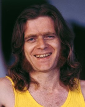 Henry McCullough as Self