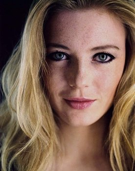 Gry Bay as Dit