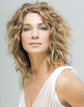 Letícia Spiller as 
