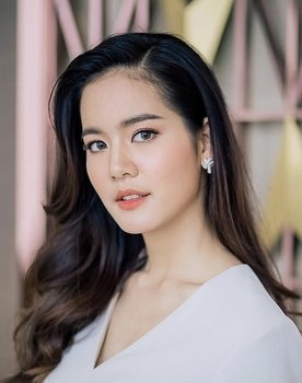 Maylada Susri as Pron