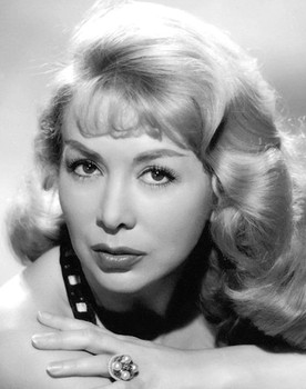 Susan Cummings as Mary Jo Ellis