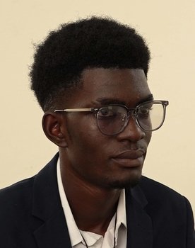 LENDOYE Darrol as Jeune homme debout