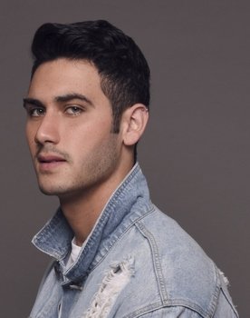 Alejandro Speitzer as Nicolás Zabala