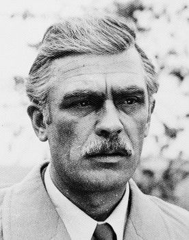 Valentin Belokhvostik as Семен Руднев