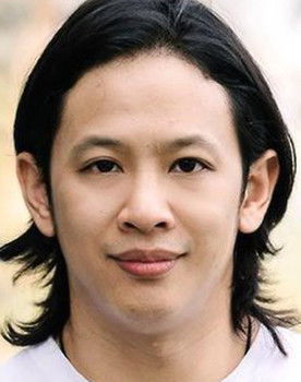 Panthapol Prasarnrajkit as Ohm Cocktail