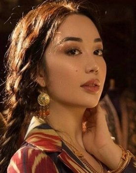 Asal Shodiyeva as Flying Girl