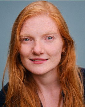 Esther O'Loughlin as Journalist