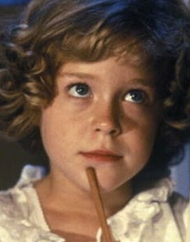 Cristina Cruz Mínguez as Celia Gálvez de Montalbán