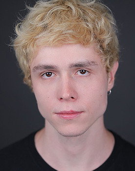Carlos Silberg as 