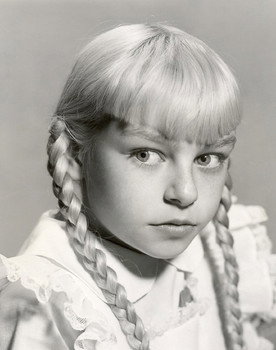 Patty McCormack as Beth