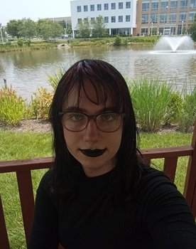 Amaris Coleman as Therapist