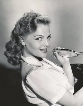Elyse Knox as Eileen Drake
