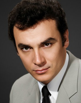 Süleyman Turan as Sheriff Murphy