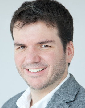 Jaime Urquiza as Hombre mancha de mole