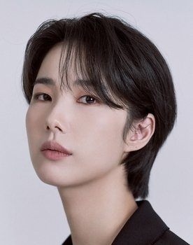 Jeong Ga-hee as Lee Joo-young