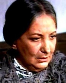 Gilda Sarmento as Carmem
