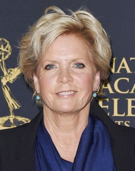 Meredith Baxter as Carol Enders