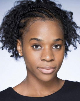 Charlyne Francis as Detective Prior