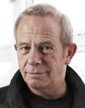 Claus Brockmeyer as Narrator