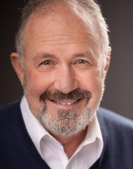 Rick Foucheux as Robert Thorton