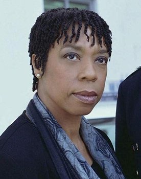 Lynne Thigpen as Lynne