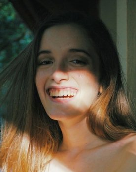 Natália Lúcio as Marina
