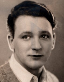 Richard Talmadge as Det. Dick Manning