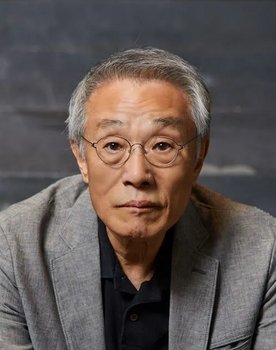 Hwang Sok-yong