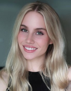 Colette Cherry as Killary