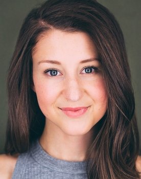 Zoey Bond as 