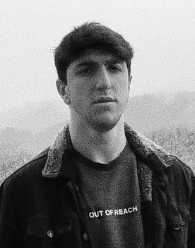 Gökhan Batgi as Görkem