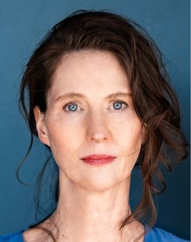Corinna Bergmann as Laila