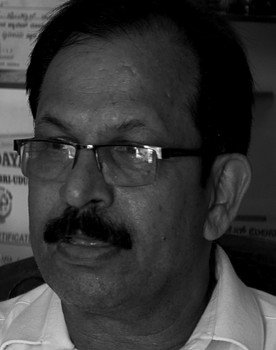 Jayaverma Hegde as Narayan Hegde