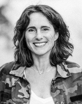 Albertine de Kanter as Ingrid