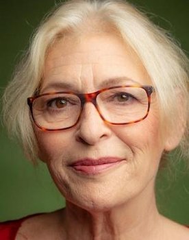 María José Mariscal as Carmela