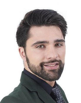 Sebastián Carrington as Enfermo