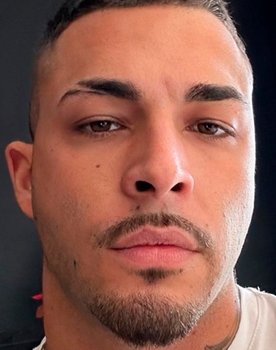 Alex Girona as Self - Contestant