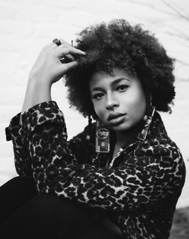 Nia Alexander as Unique