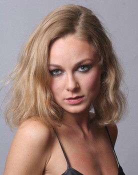 Julia Kołakowska as (voice)