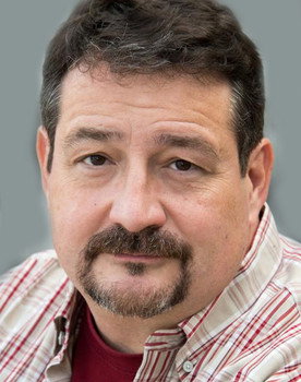 Marvin Hinz as Detective