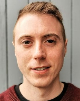 Josian Neveu as Man