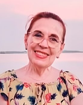 Lourdes Arduz as Martha